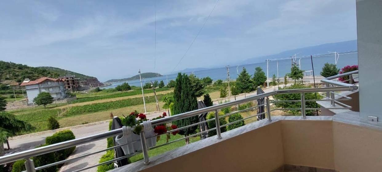Hotel Vila Toska Piskupat Exteriör bild