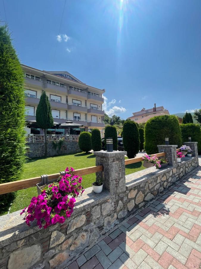 Hotel Vila Toska Piskupat Exteriör bild