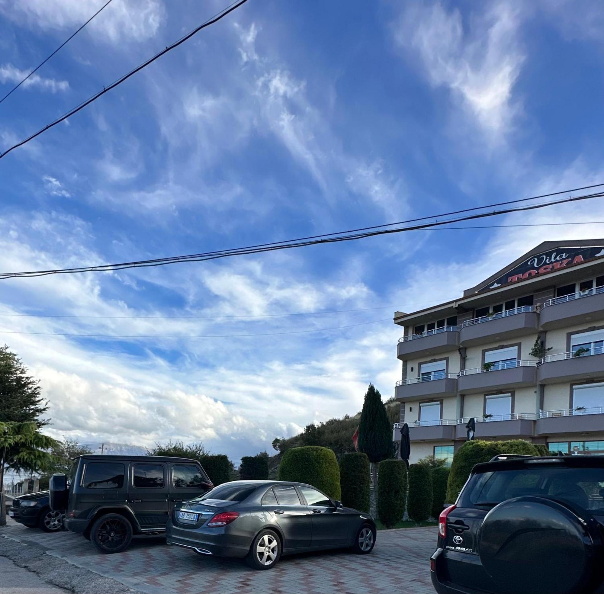 Hotel Vila Toska Piskupat Exteriör bild